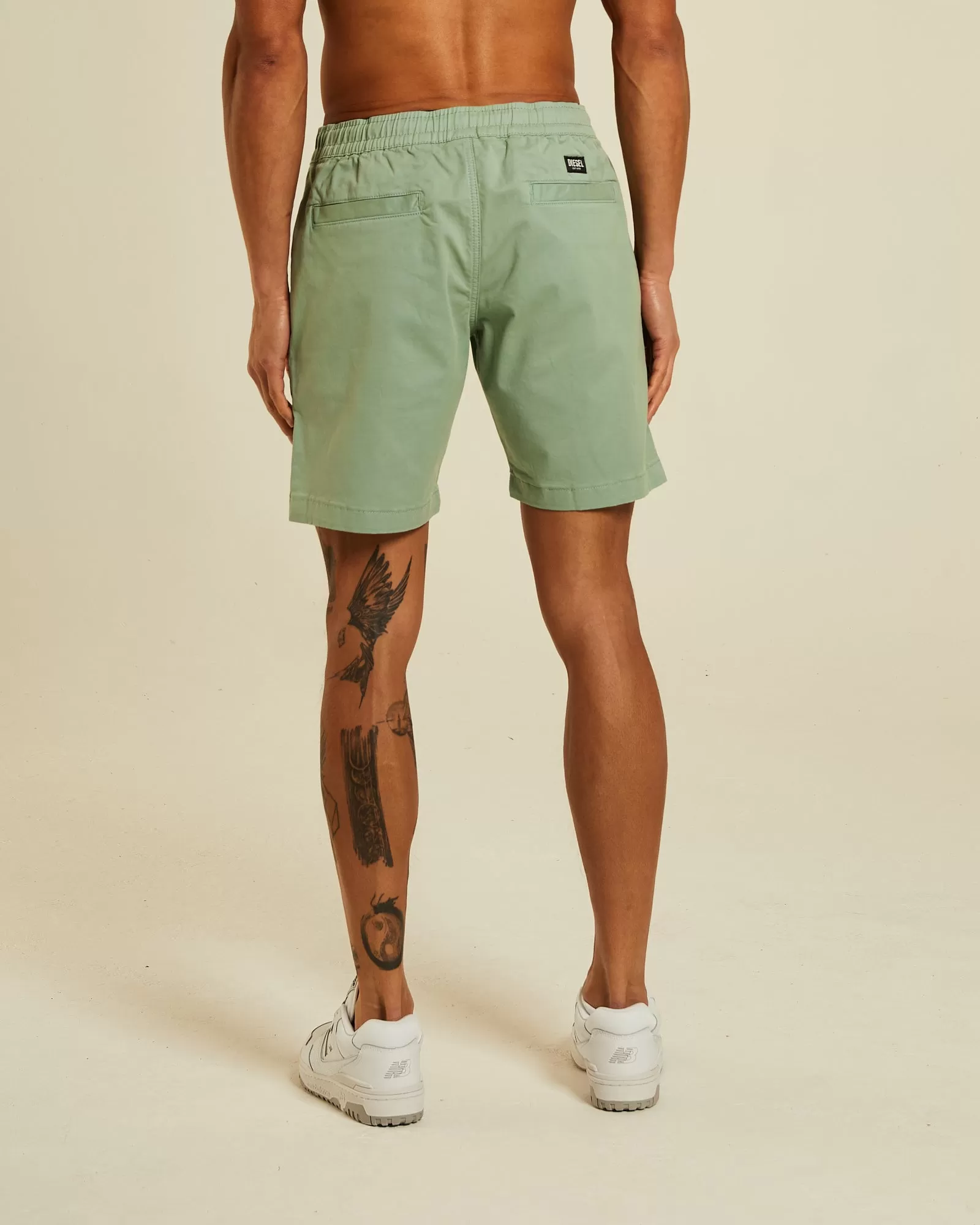 Barton Drawcord Short Surf Green