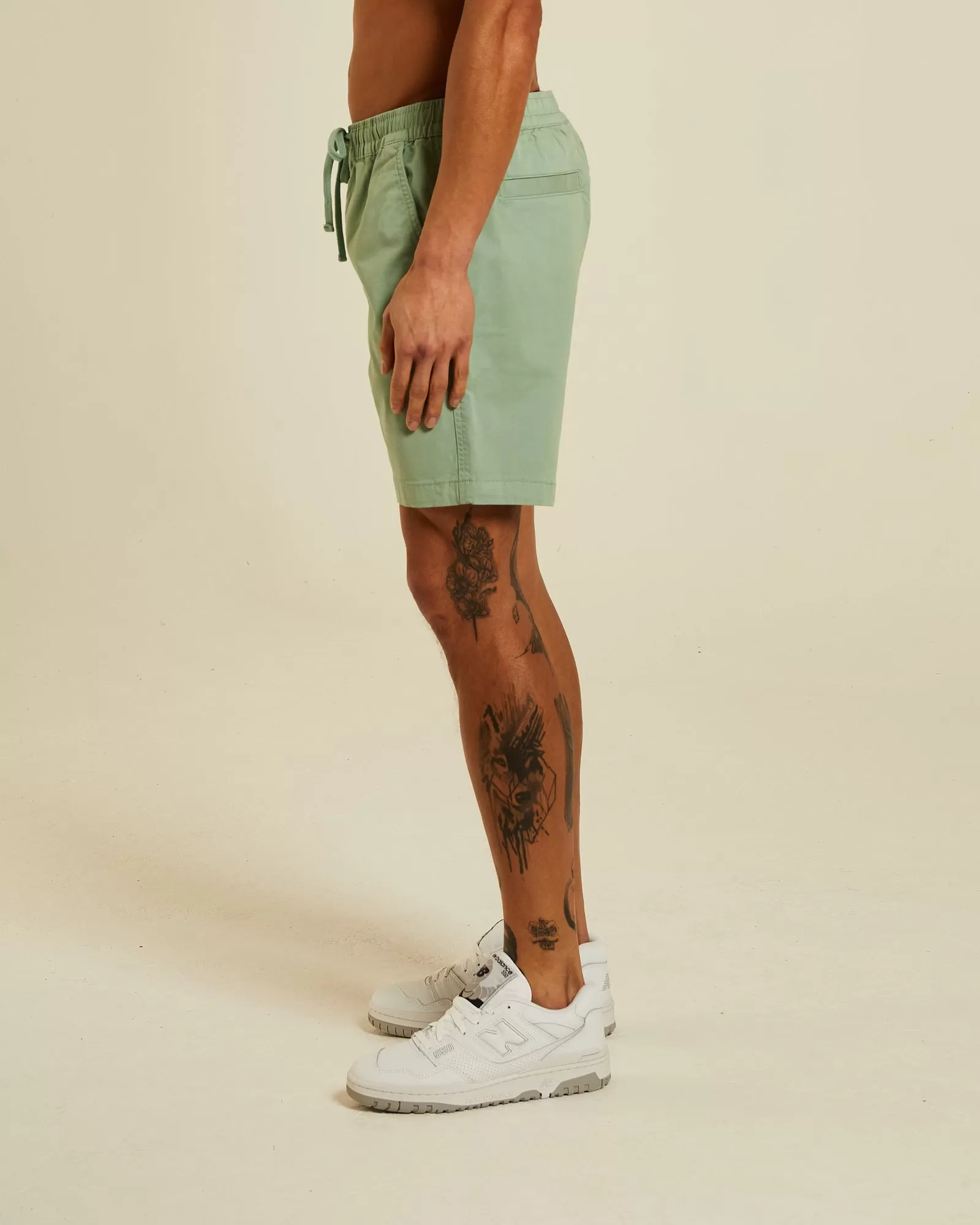 Barton Drawcord Short Surf Green