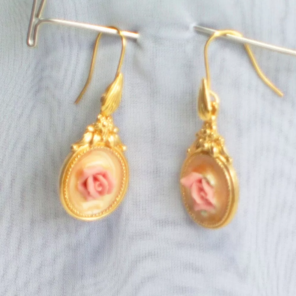 Danica, Cameo with Pink Rose, Dangle Earrings