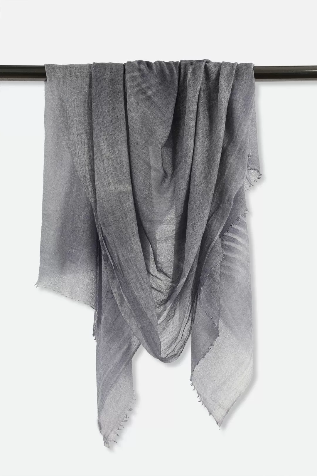 DUSTY FEATHERED SCARF IN HAND DYED CASHMERE