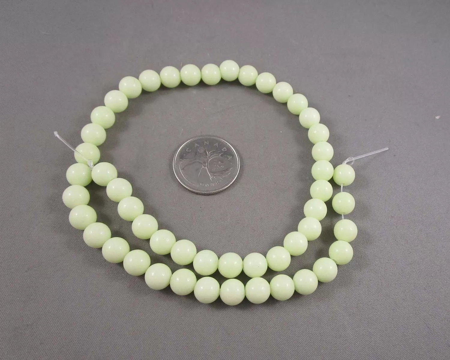 Glow in the Dark Beads Synth. Gemstone Yellow 8mm (5030)