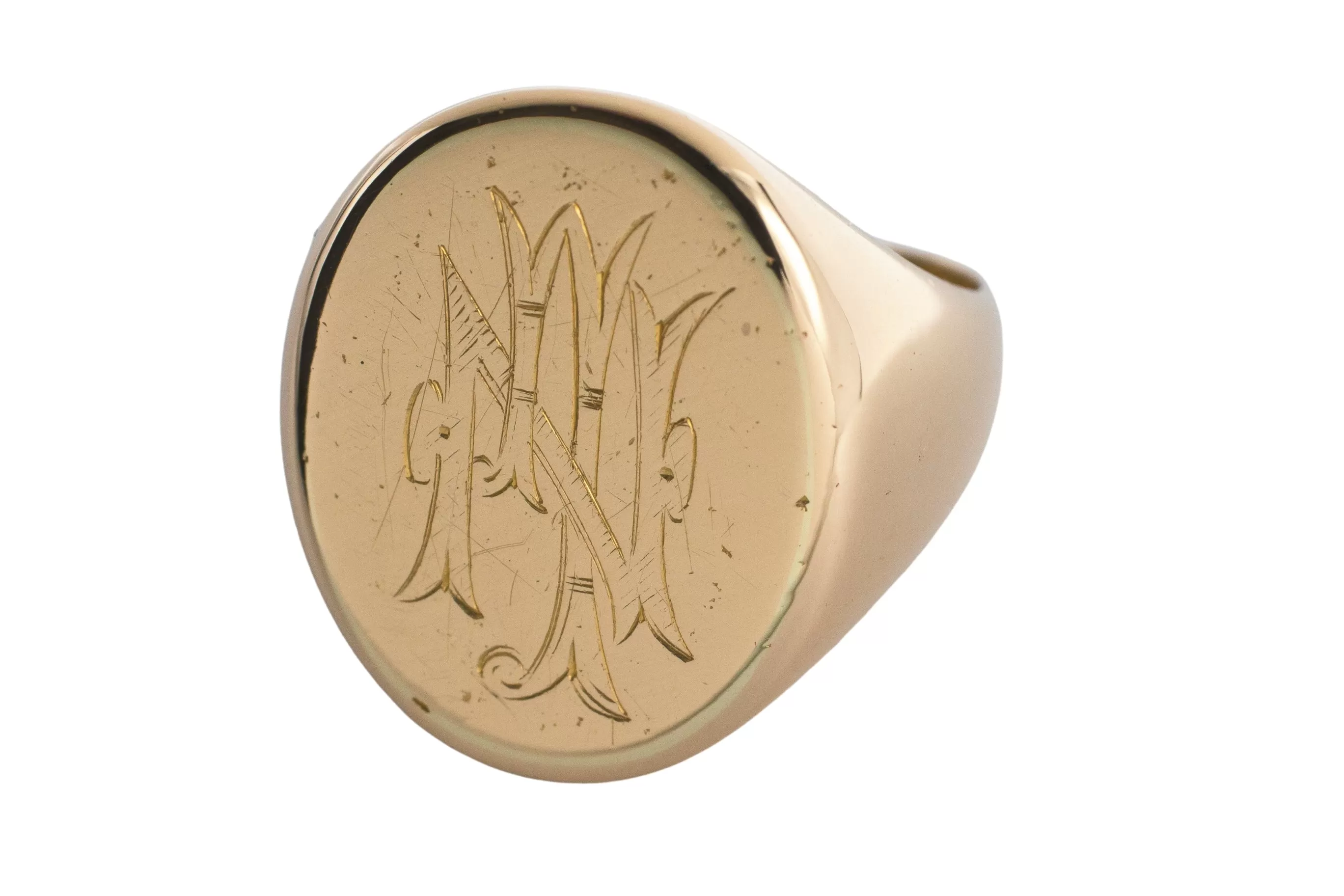 Large heavy antique signet ring from 1910