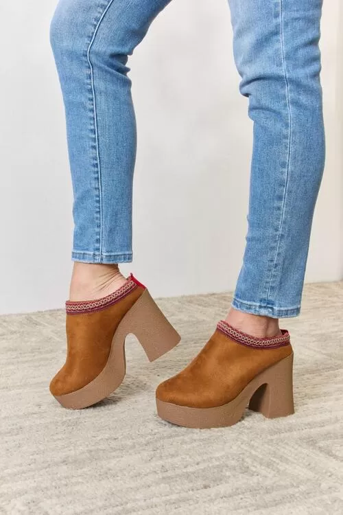 Legend Footwear Platform Suede Clog Heel