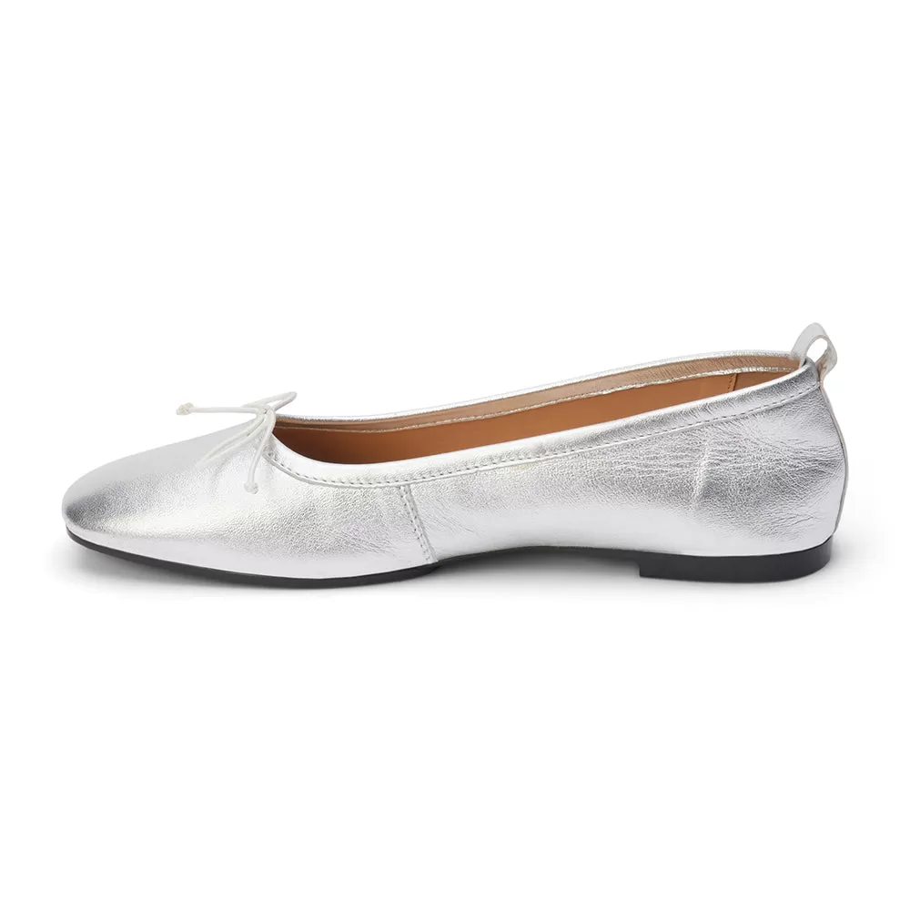 Nikki Ballet Flat