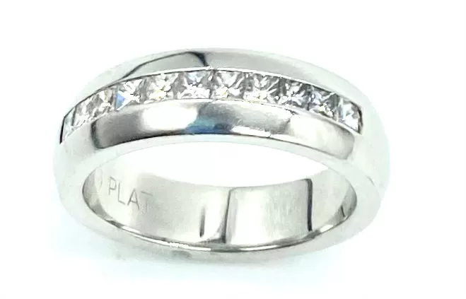 Platinum Diamond Anniversary Band