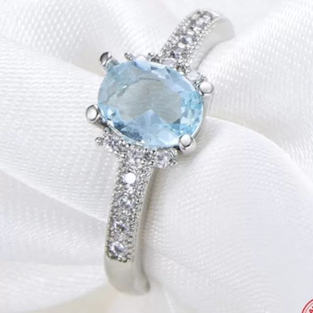 Silver Charm Oval Aquamarine Ring