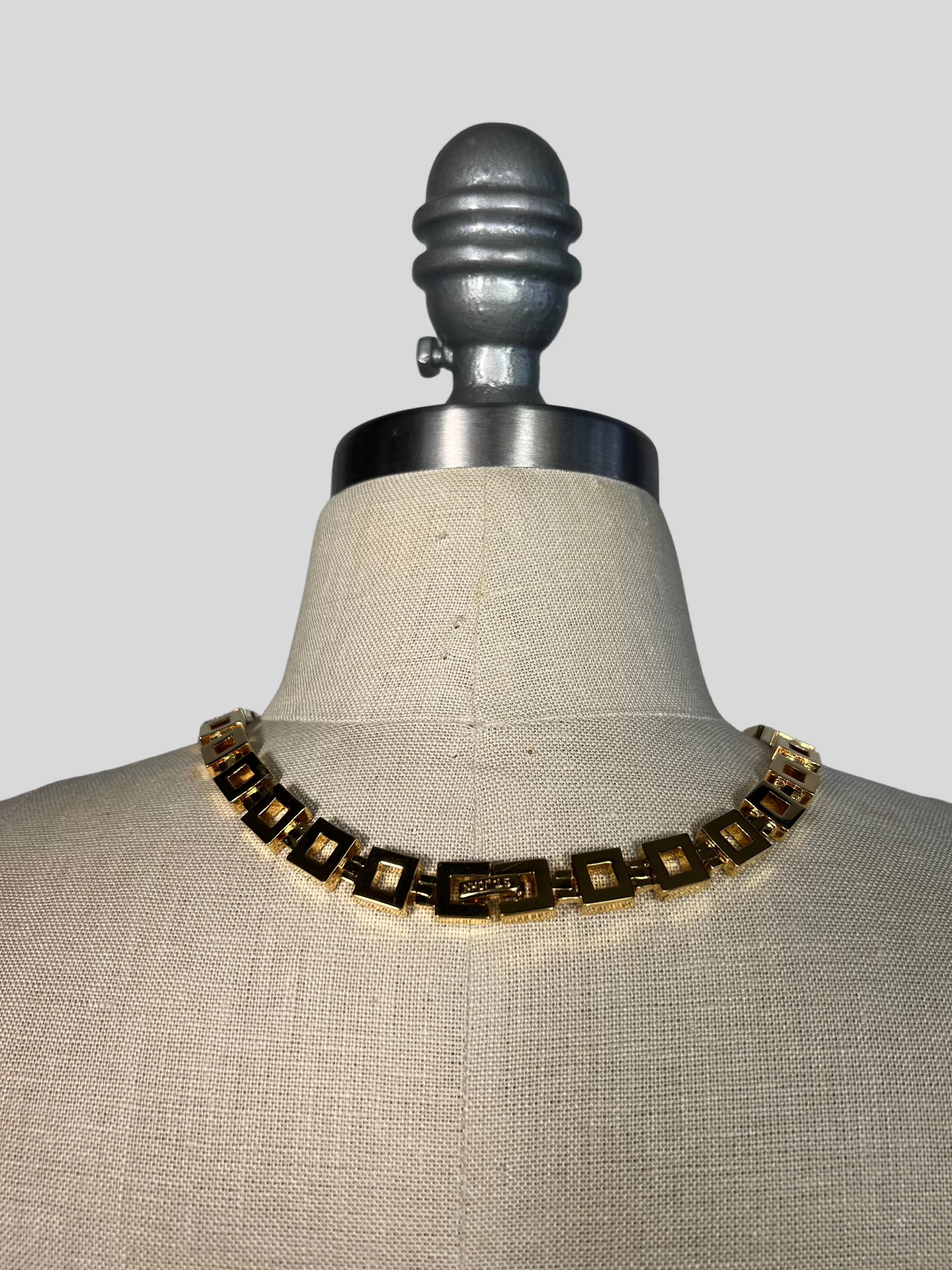 ST. JOHN Vintage 1990s Y2k Cube Chain Necklace