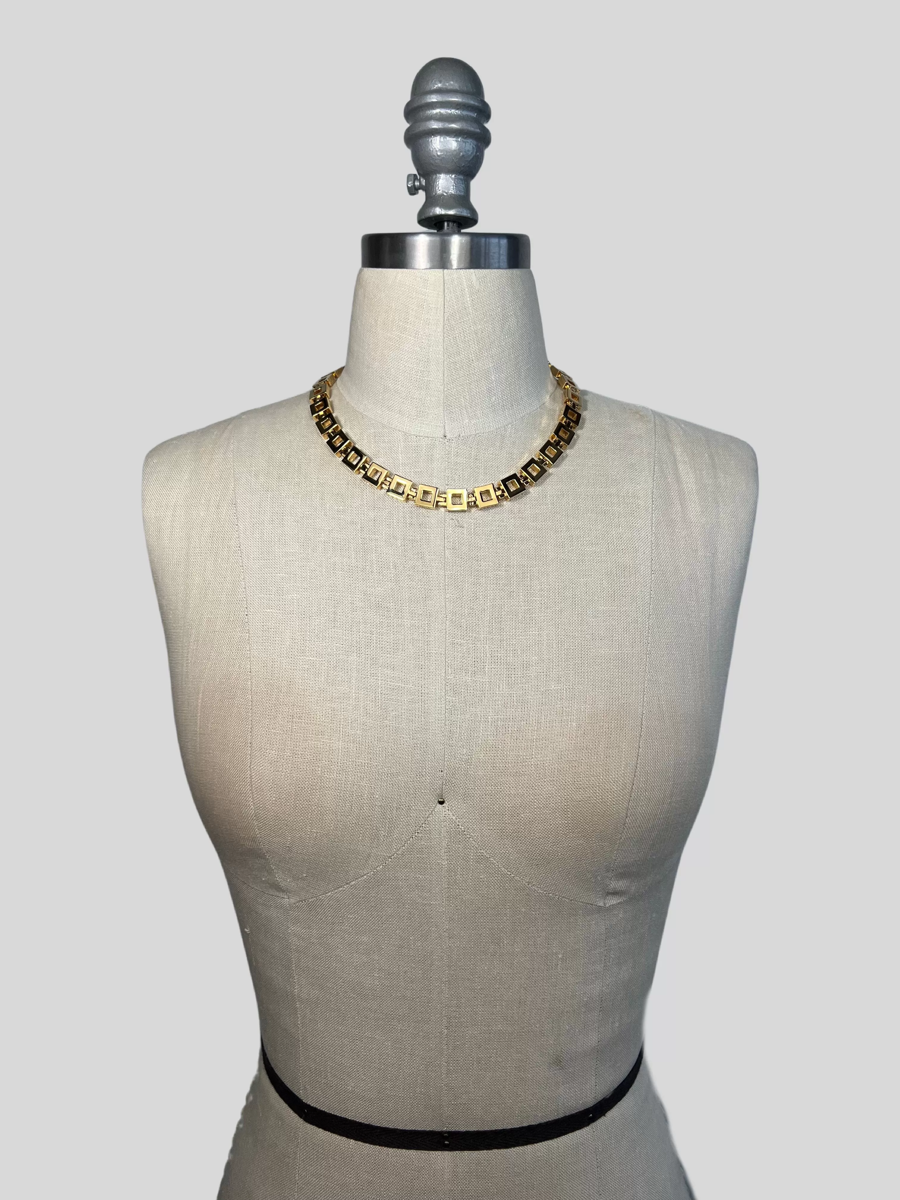 ST. JOHN Vintage 1990s Y2k Cube Chain Necklace