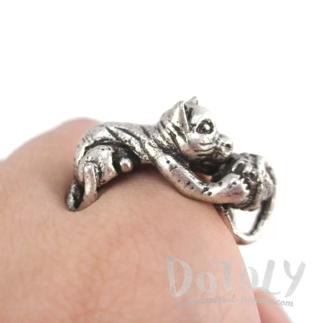 Tabby Cat Playing With a Ball of Yarn Shaped Animal Ring in Silver